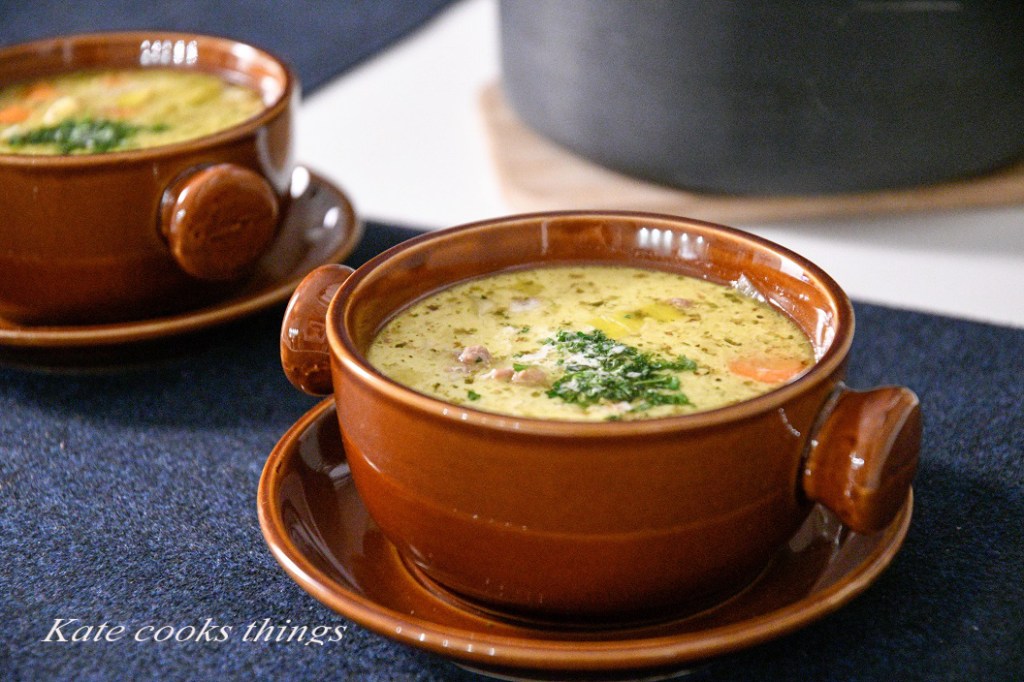 Potatoe and vegetable soup with minced&nbsp;meat
