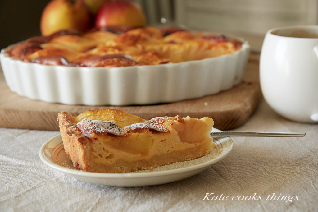Simple apple tart